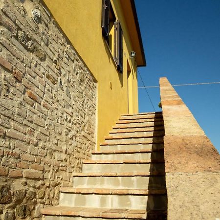 Appartamento Della Pia Bevagna Luaran gambar