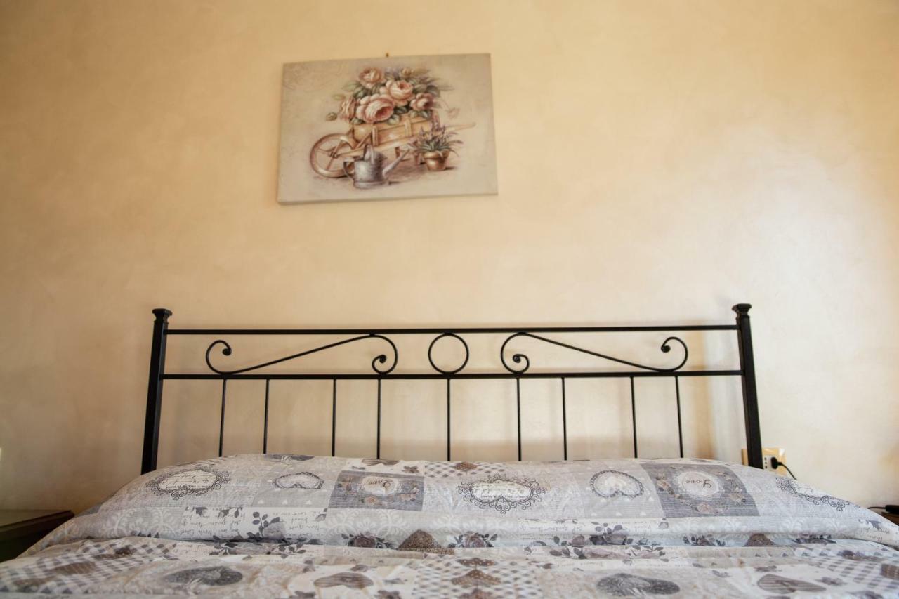 Appartamento Della Pia Bevagna Luaran gambar