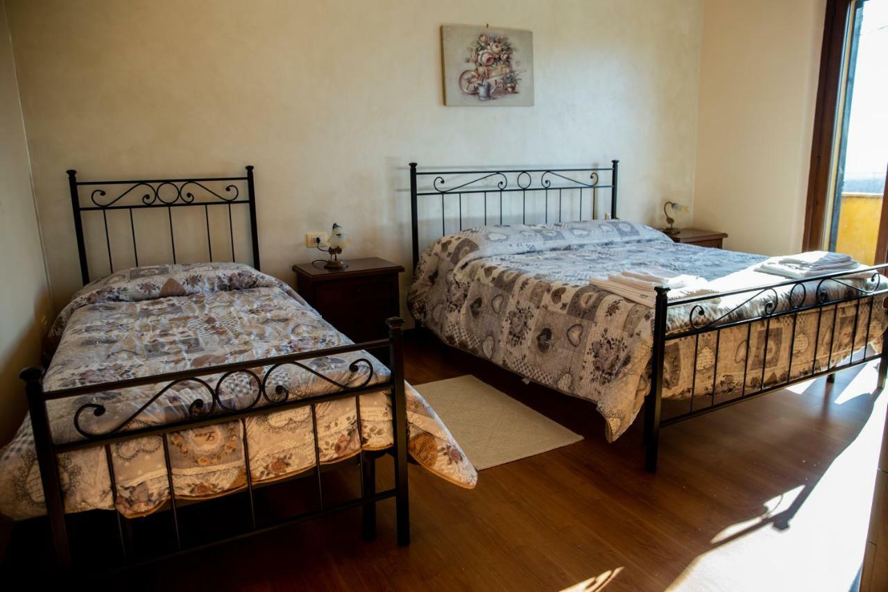 Appartamento Della Pia Bevagna Luaran gambar